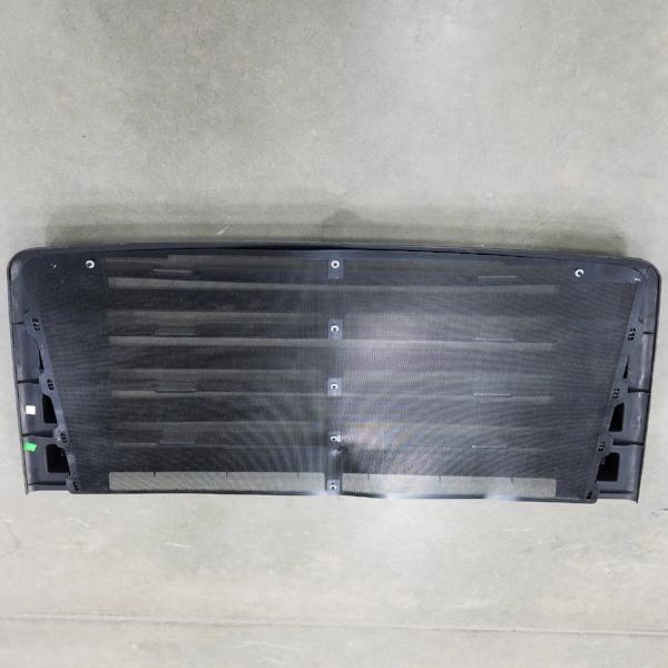 Freightliner 114SD OEM Take Off Grill 4 Louvers With Chrome and Winter Front Snaps - Big Truck Hoods