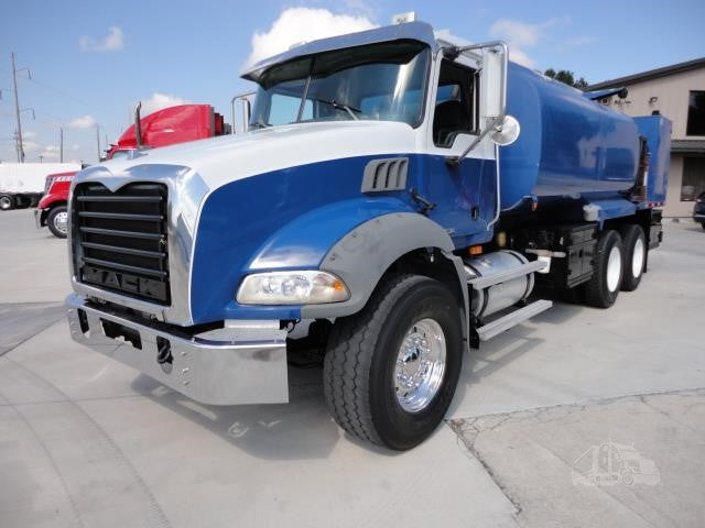 Mack Granite GU 813 / CTP713 Hood